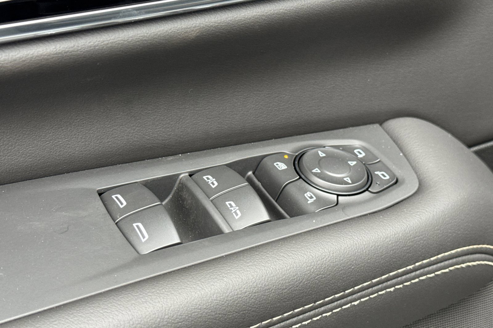 New 2025 GMC Yukon XL Elevation image 11