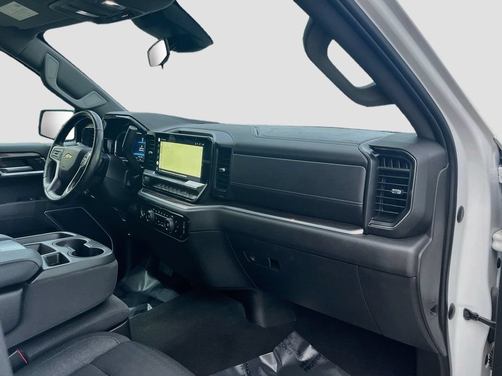 Used 2022 Chevrolet Silverado 1500 LT AWD/4WD image 29