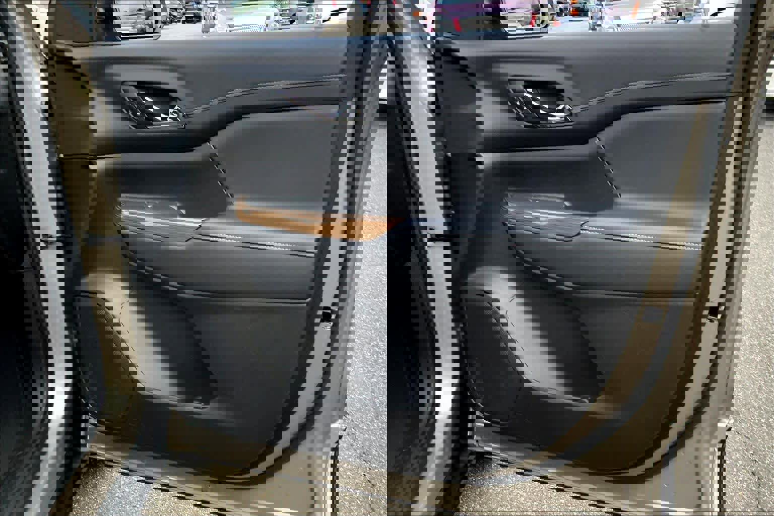 Certified 2023 GMC Acadia SLE w/ Driver Convenience Package image 20