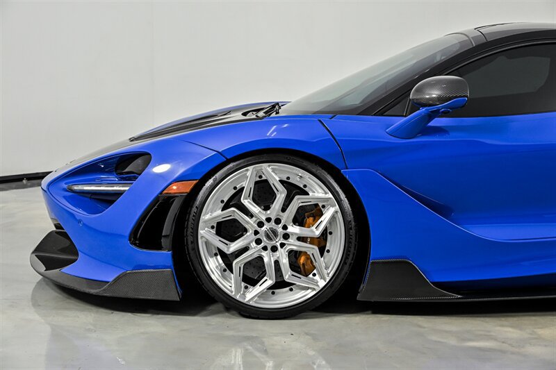 Used 2018 McLaren 720S RWD image 10