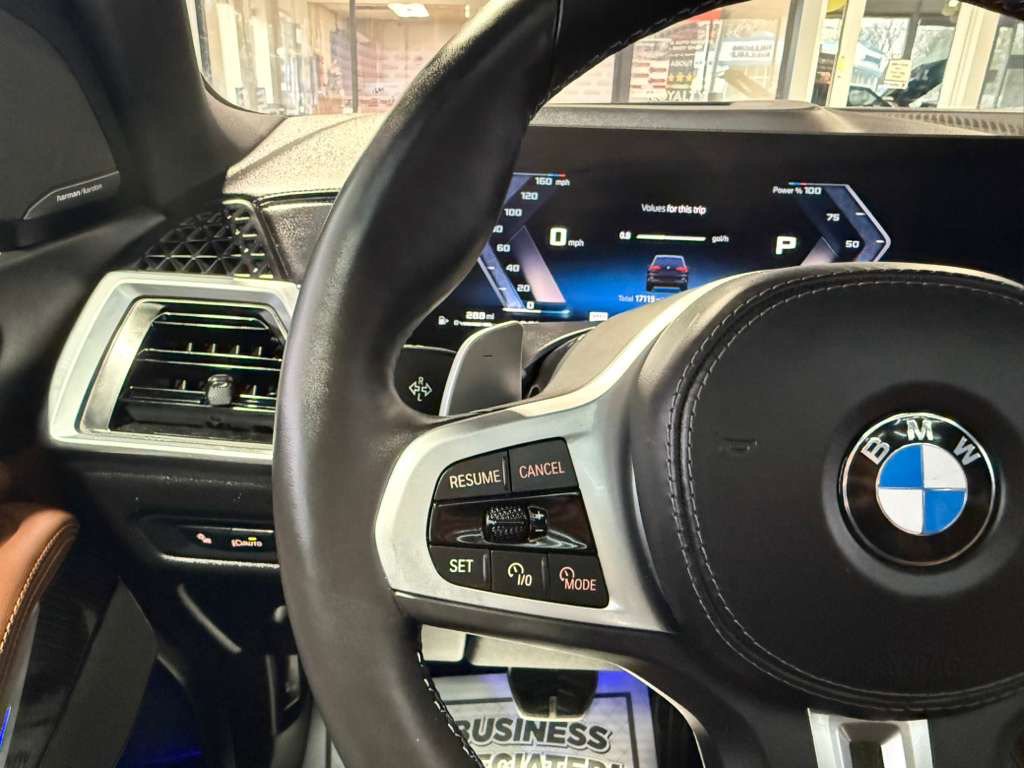 Used 2026 BMW X5 M60i image 15