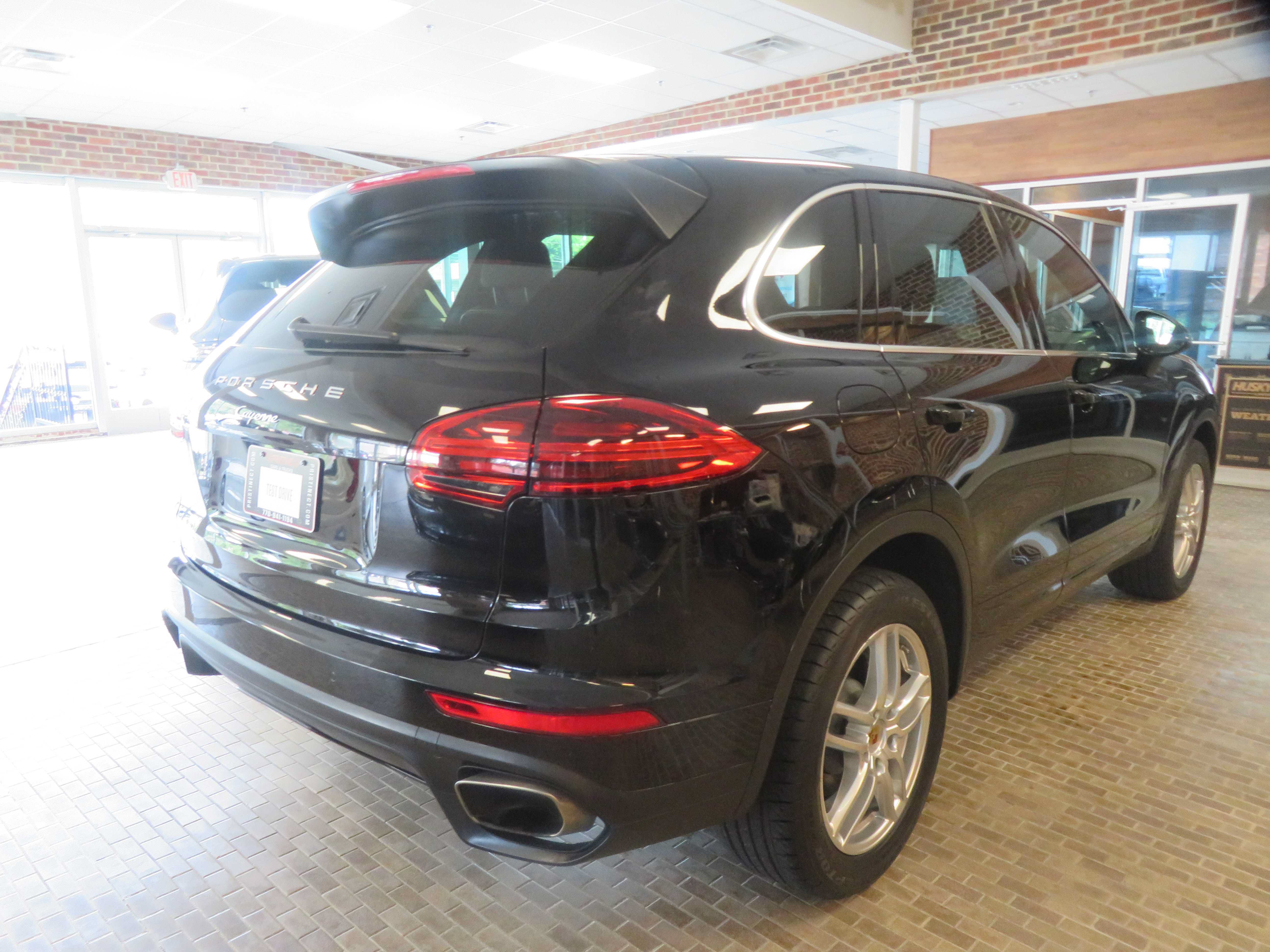 Used 2016 Porsche Cayenne AWD/4WD image 64