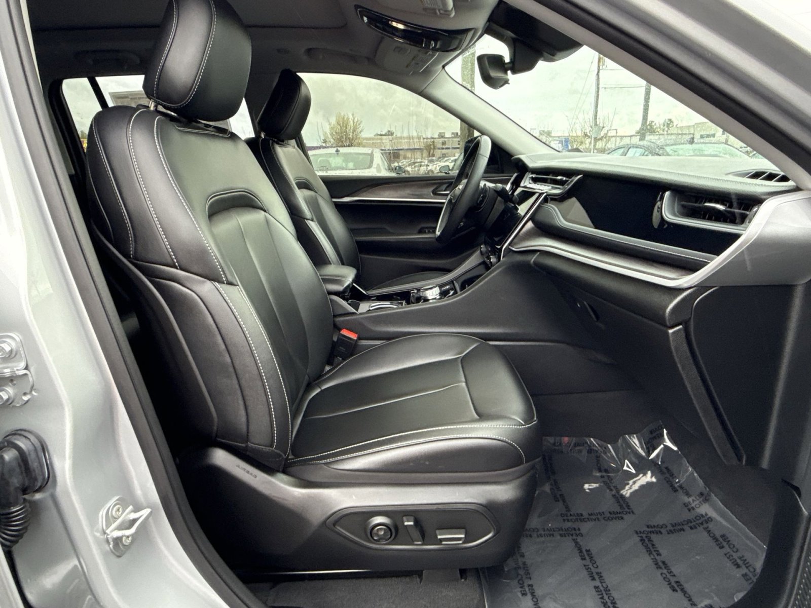 Used 2023 Jeep Grand Cherokee 4xe image 28