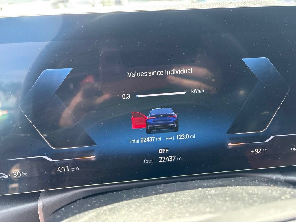 Used 2023 BMW i4 eDrive35 w/ Premium Package RWD image 8