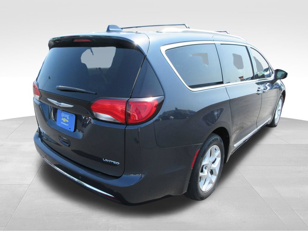 Used 2020 Chrysler Pacifica Limited FWD image 5