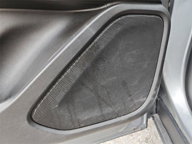 Used 2024 GMC Terrain SLT image 18