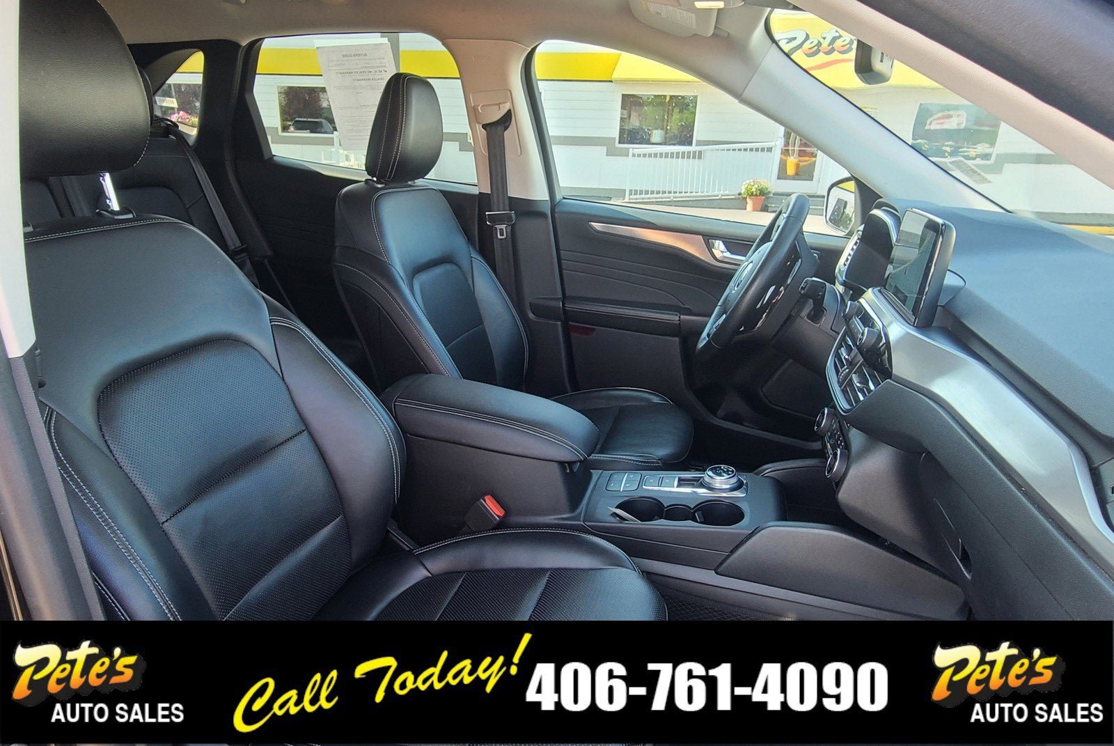 Used 2021 Ford Escape Titanium AWD/4WD image 17