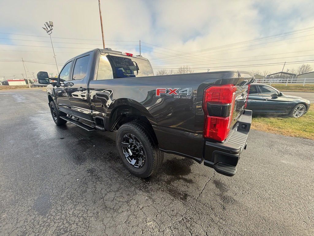 Used 2024 Ford F250 XL w/ STX Appearance Package image 5