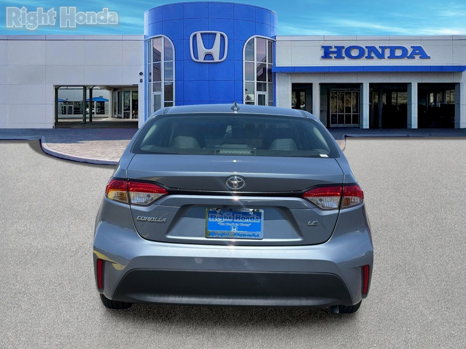 Used 2024 Toyota Corolla LE FWD image 7