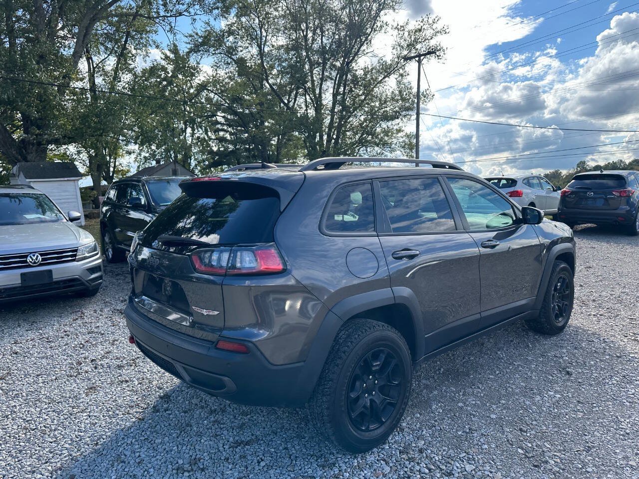Used 2020 Jeep Cherokee Trailhawk w/ Cold Weather Group AWD/4WD image 5