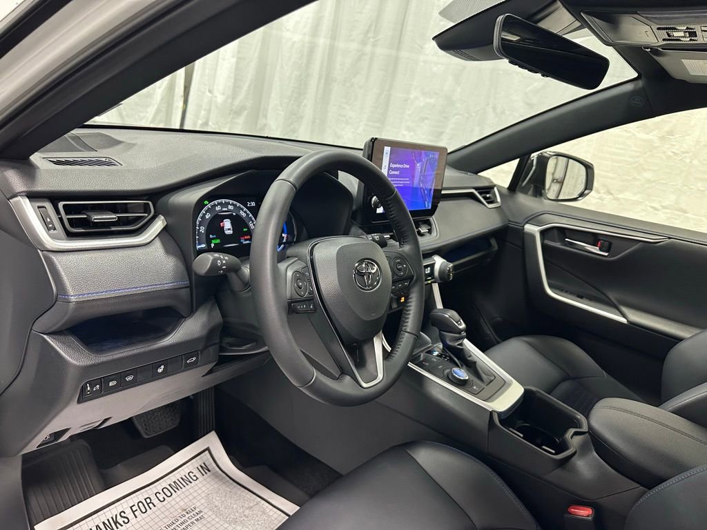 Used 2025 Toyota RAV4 XSE w/ Weather Package image 15