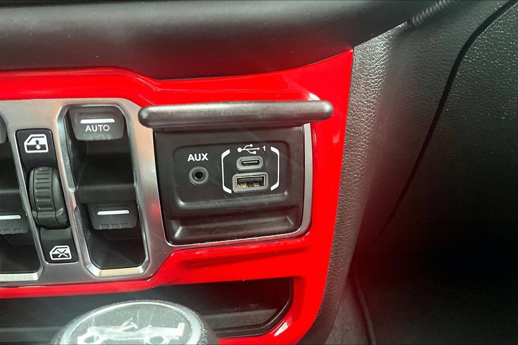 Used 2019 Jeep Wrangler Unlimited Sport S AWD/4WD image 35