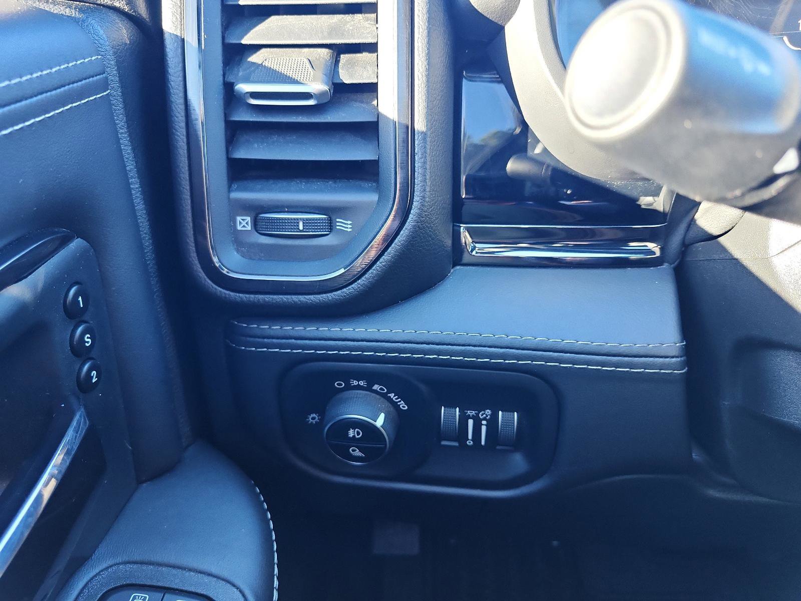 Used 2025 RAM 2500 Limited image 28