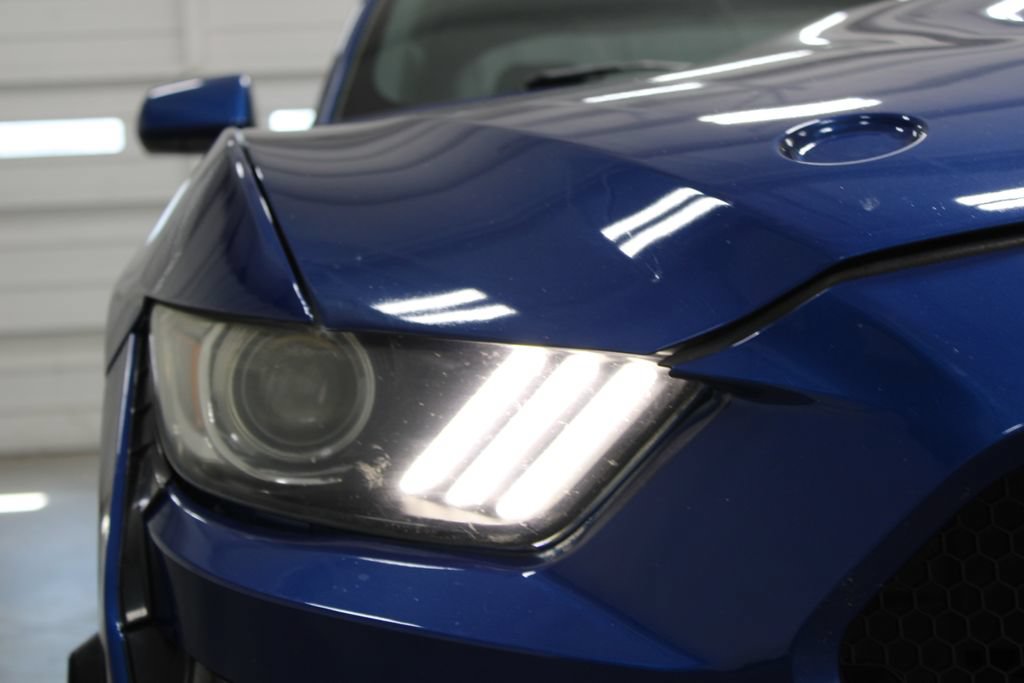 Used 2017 Ford Mustang GT RWD image 13