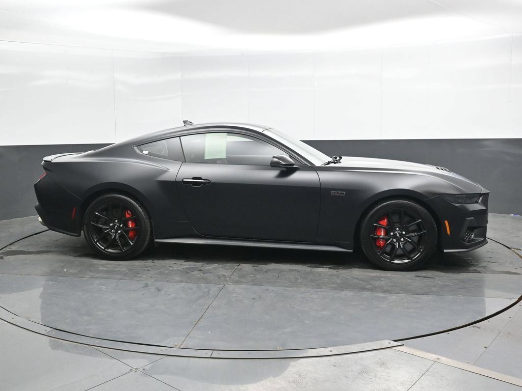 Used 2025 Ford Mustang GT Premium RWD image 5