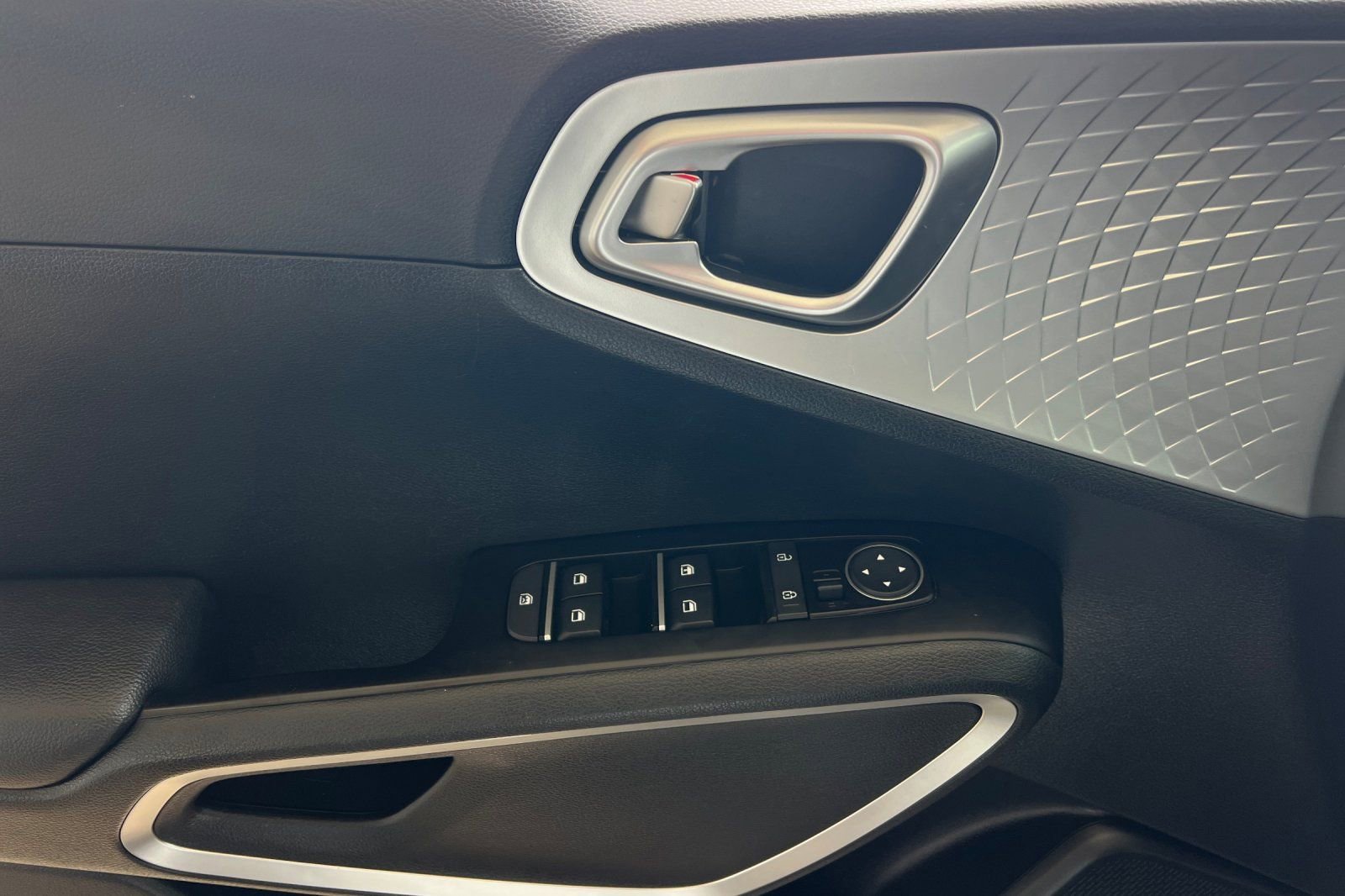 Certified 2022 Kia Soul LX FWD image 11