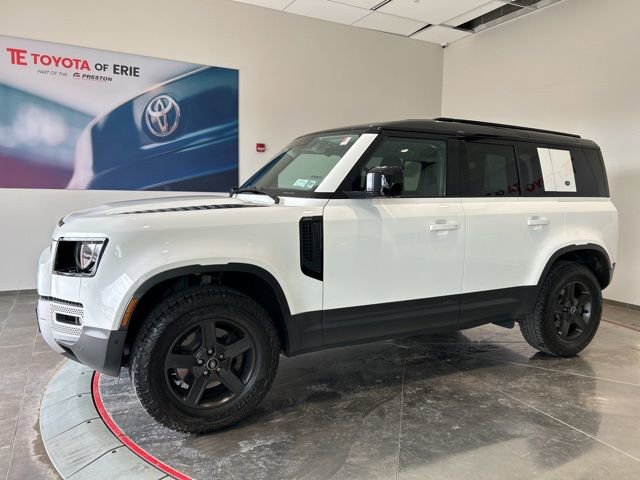 Used 2022 Land Rover Defender 110 AWD/4WD image 3