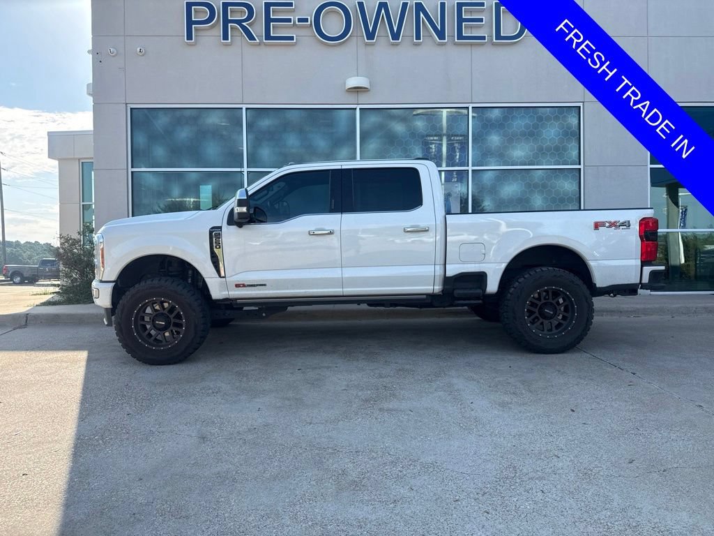 Used 2023 Ford F250 Platinum AWD/4WD image 1