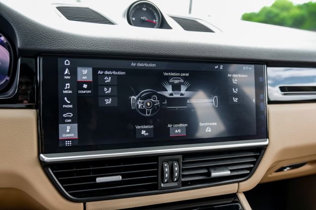 Used 2019 Porsche Cayenne AWD/4WD image 39