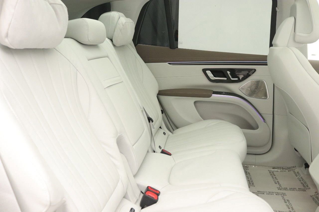 Certified 2023 Mercedes-Benz EQS 580 4MATIC SUV image 32