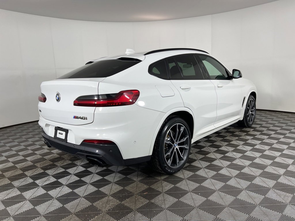 Used 2020 BMW X4 M40i w/ Executive Package image 5