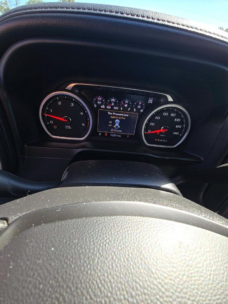 Used 2022 Chevrolet Silverado 3500 High Country w/ Safety Package II AWD/4WD image 4