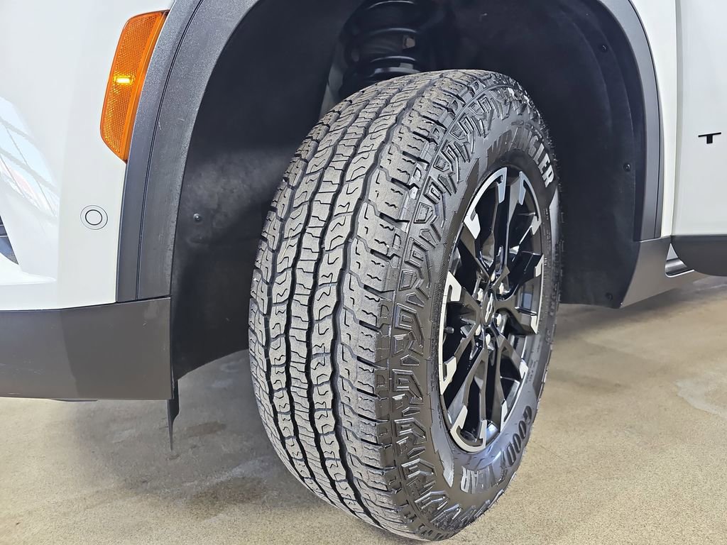 Used 2024 Chevrolet Traverse Z71 w/ Enhanced Driving Package image 40