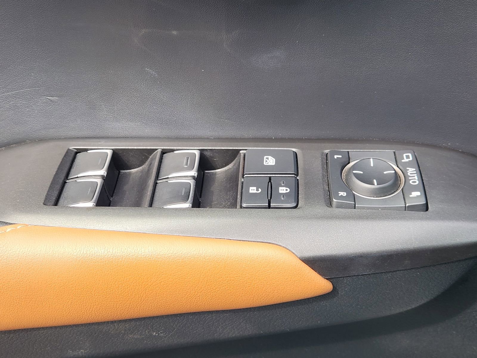 Used 2021 Lexus NX 300 FWD w/ Accessory Package 2 image 28