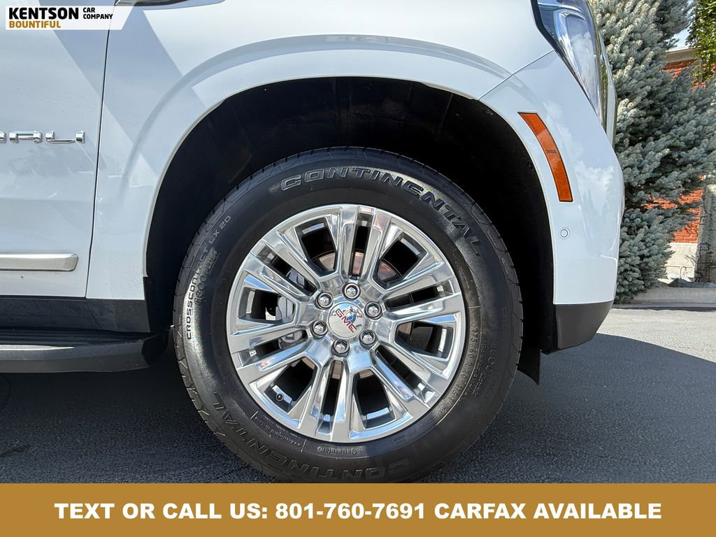 Used 2025 GMC Yukon XL Denali AWD/4WD image 15