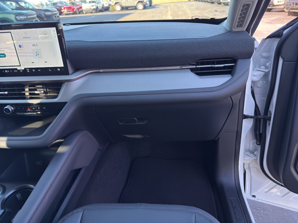 New 2026 Ford Explorer Active w/ Active Comfort Package image 34