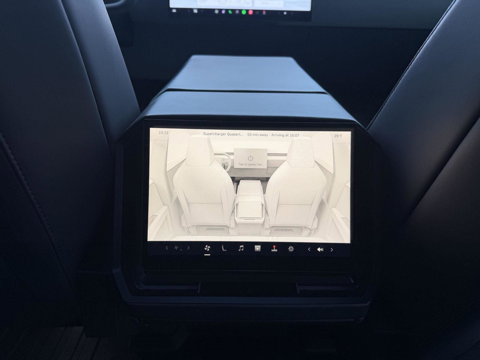 Used 2024 Tesla Cybertruck AWD Crew Cab image 32