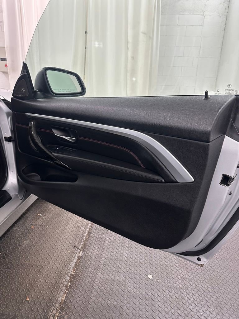 Used 2016 BMW 428i xDrive Convertible image 28