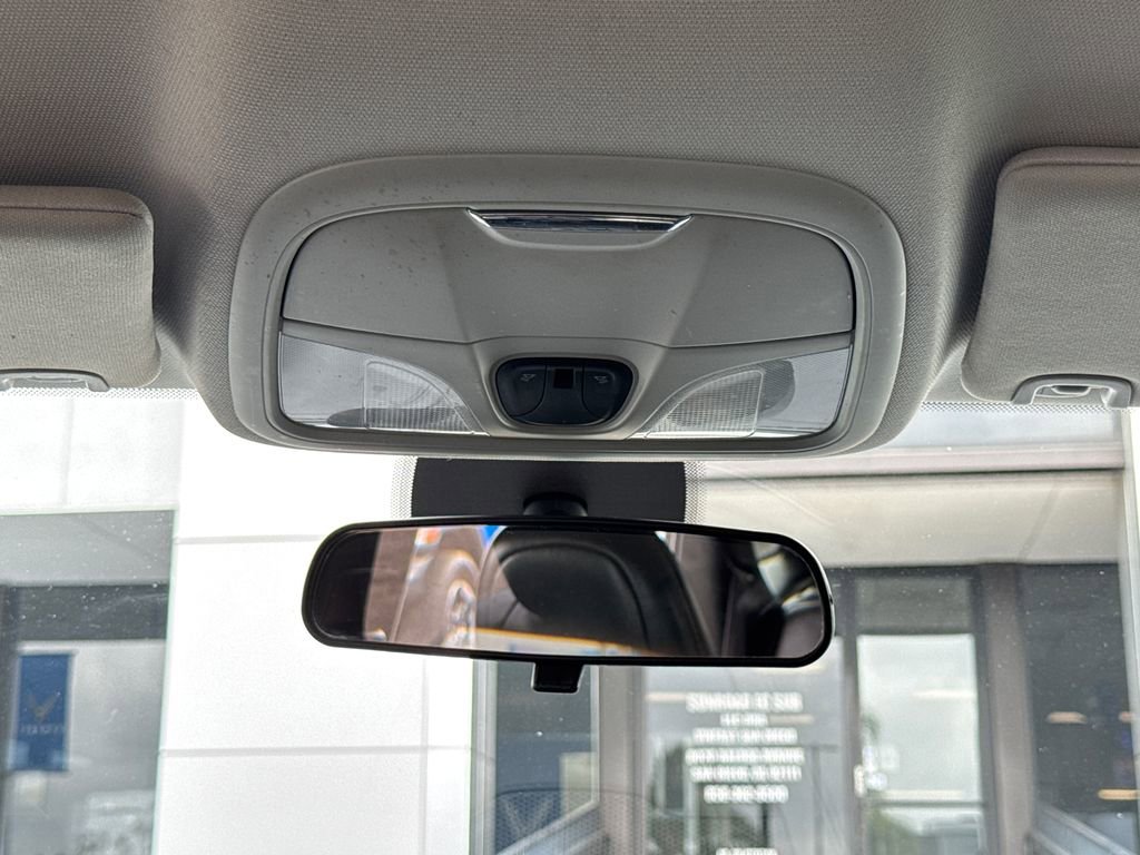 Used 2020 Jeep Cherokee Latitude Plus image 23