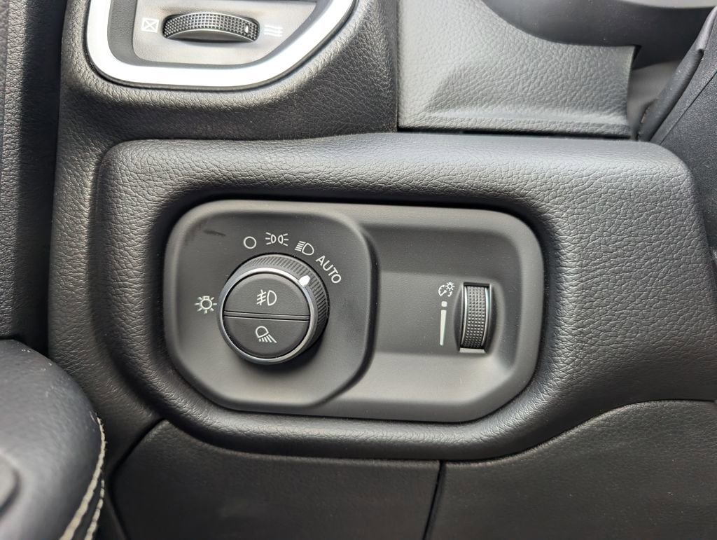 New 2026 RAM 2500 Big Horn AWD/4WD image 39