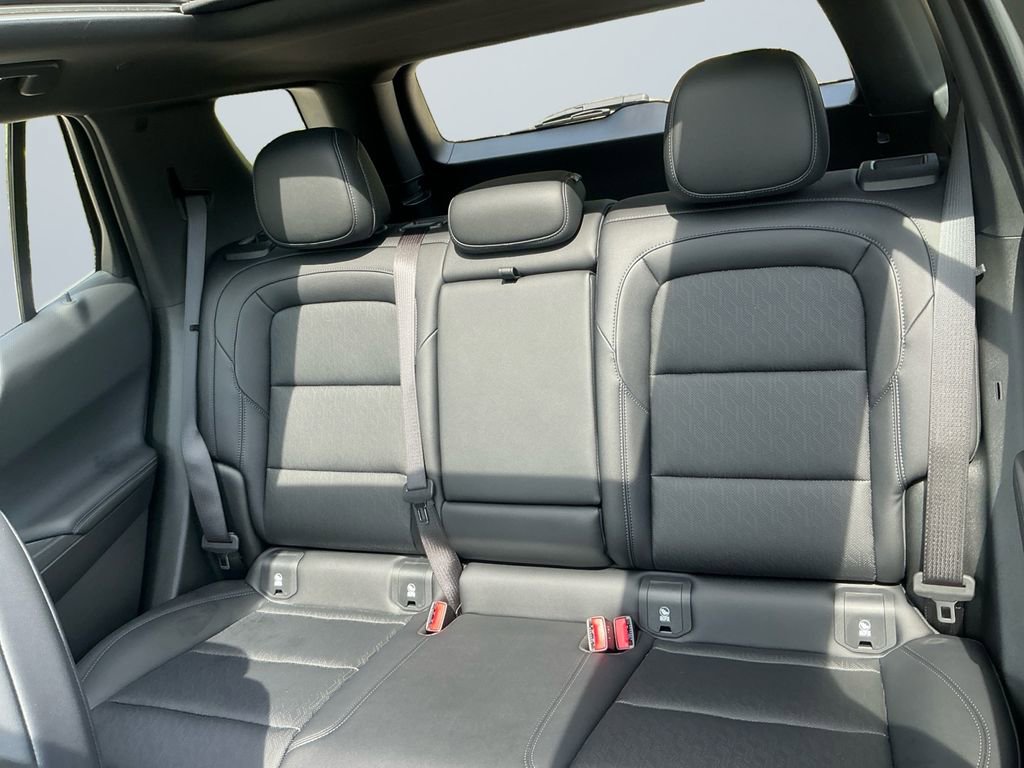 Used 2026 Chevrolet Equinox LT w/ Convenience Package II image 14