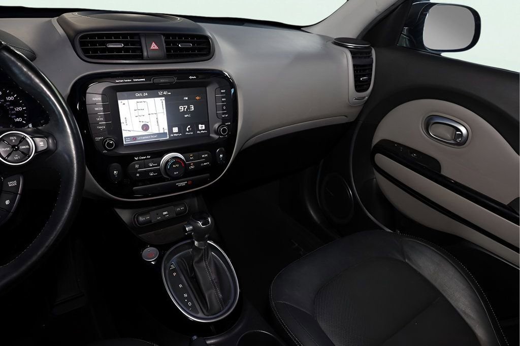 Used 2018 Kia Soul + w/ Primo Package image 21