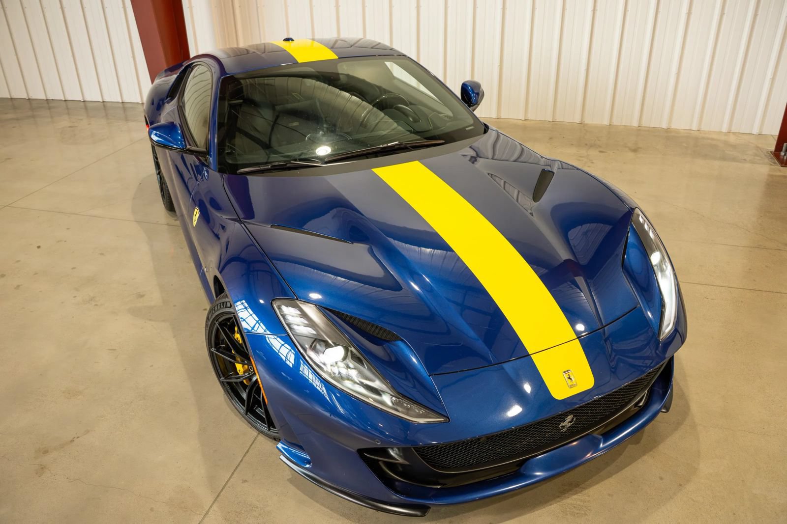 Used 2019 Ferrari 812 Superfast RWD image 17