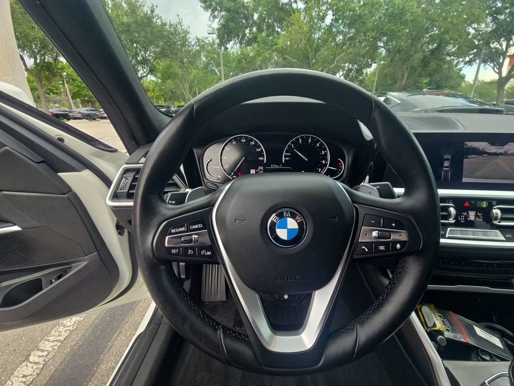 Used 2020 BMW 330i xDrive Sedan w/ Convenience Package AWD/4WD image 18