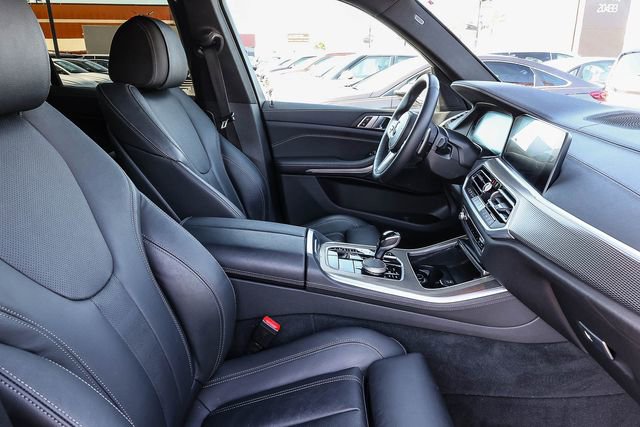 Used 2022 BMW X5 sDrive40i w/ M Sport Package RWD image 18