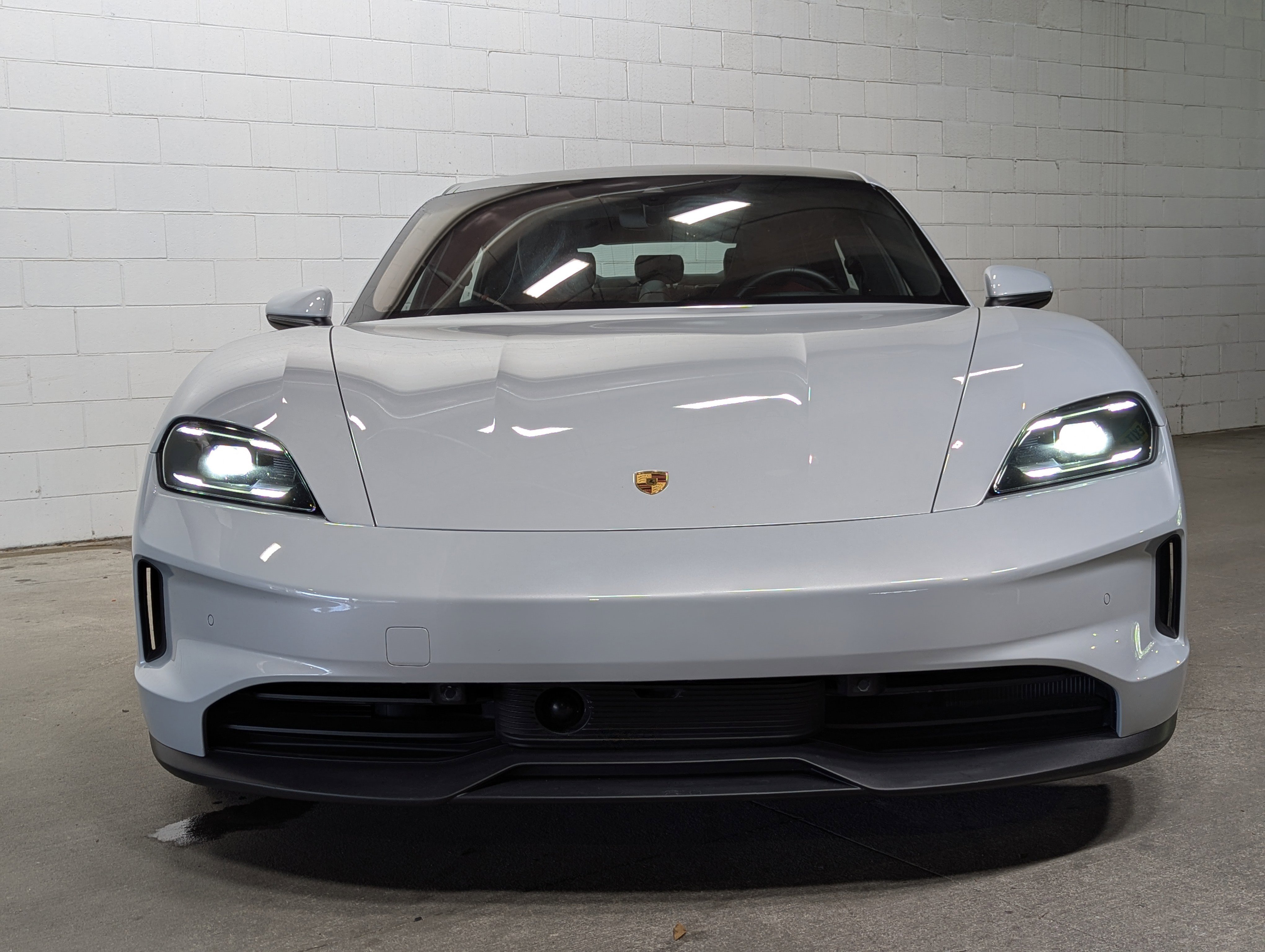 Used 2025 Porsche Taycan 4S image 10