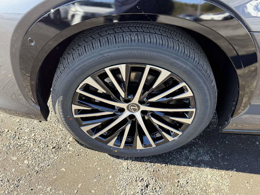 New 2026 Lexus RZ 450e Premium image 7