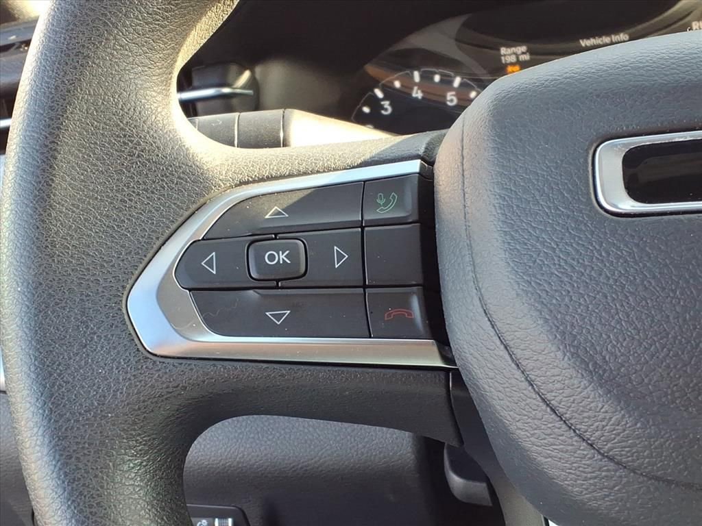 Used 2024 Jeep Compass Sport image 20