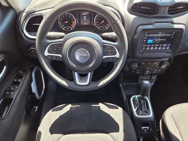 Used 2018 Jeep Renegade Latitude image 16