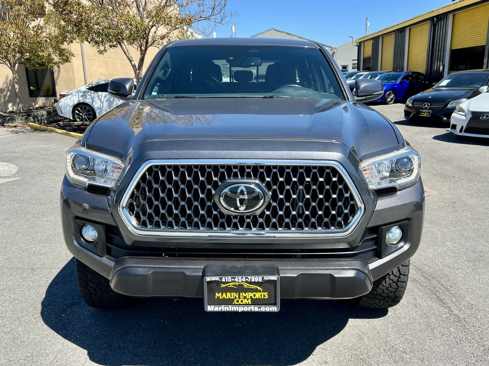 Used 2019 Toyota Tacoma TRD Off-Road w/ Technology Package AWD/4WD image 3