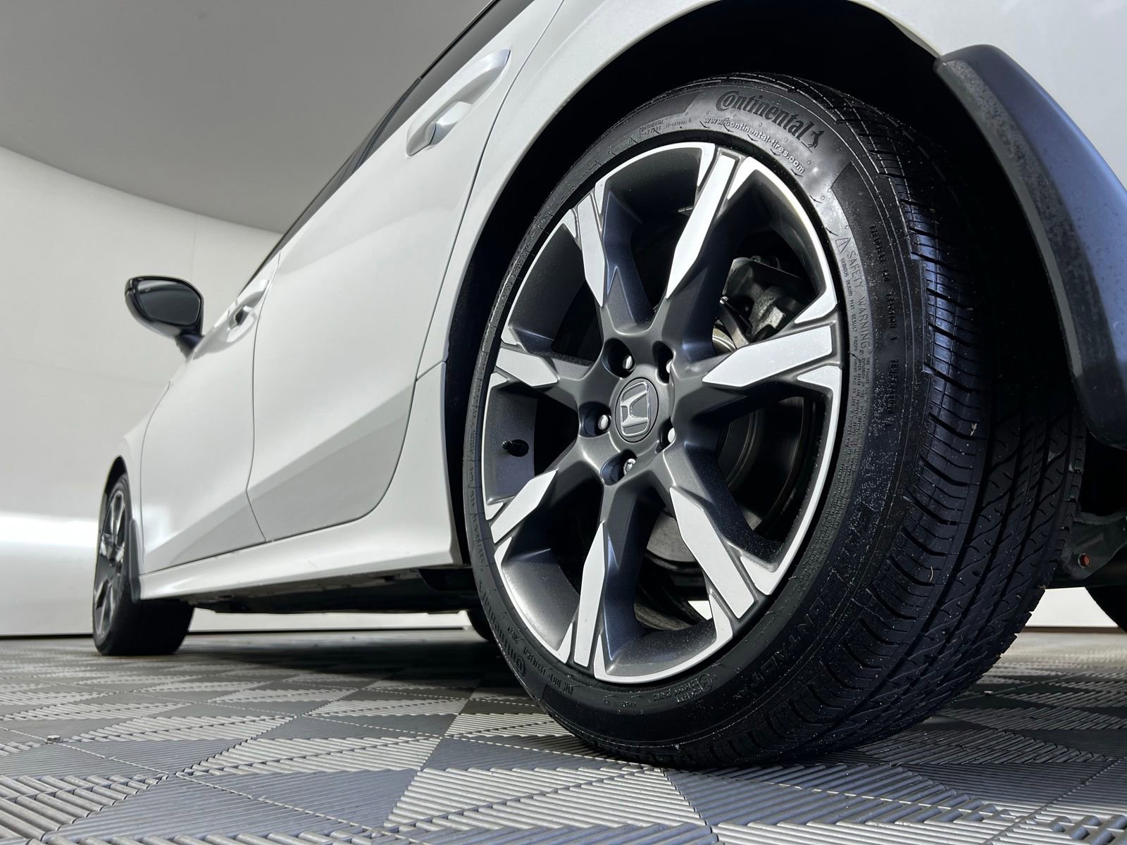 Used 2025 Honda Civic Sport Touring image 28