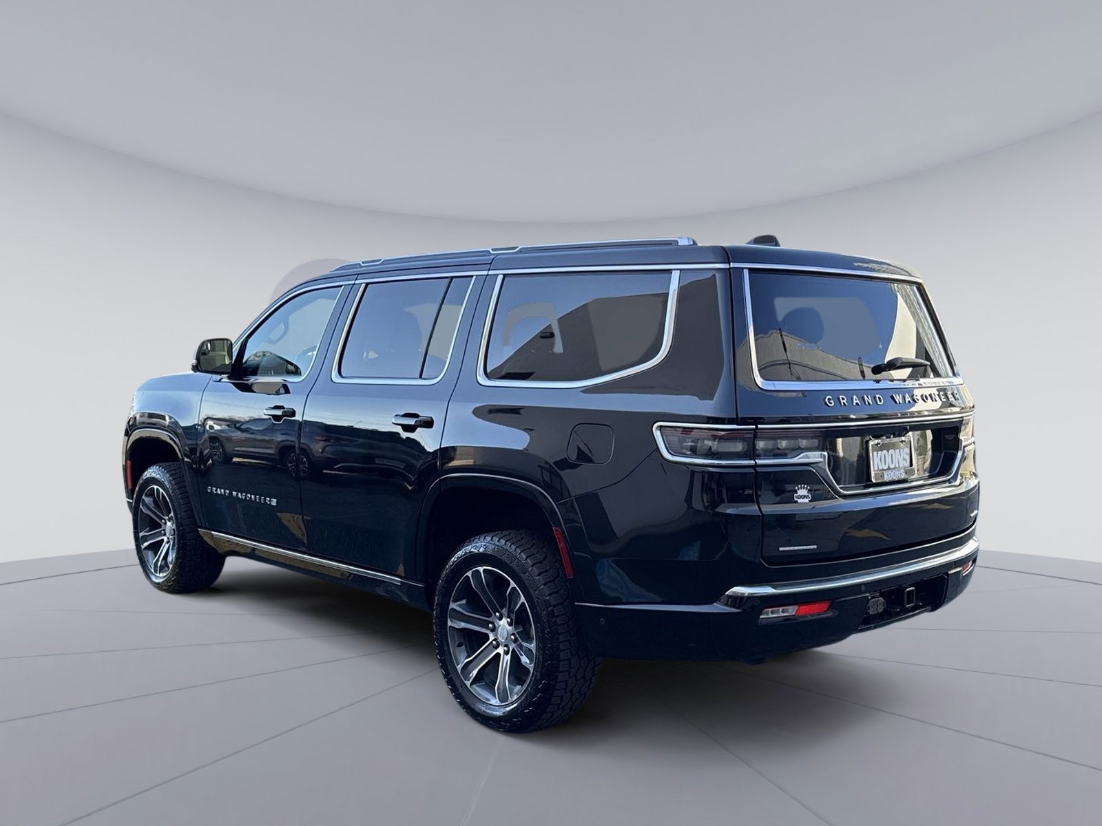 Used 2022 Jeep Grand Wagoneer Series I image 4