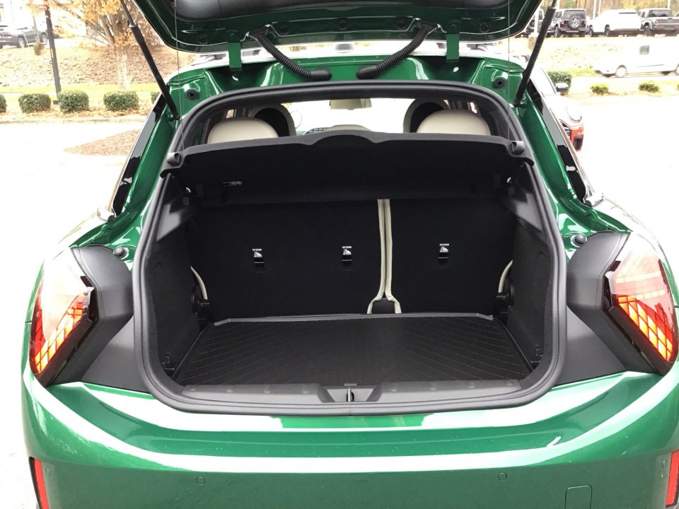 New 2026 MINI Cooper 4-Door Hardtop image 15