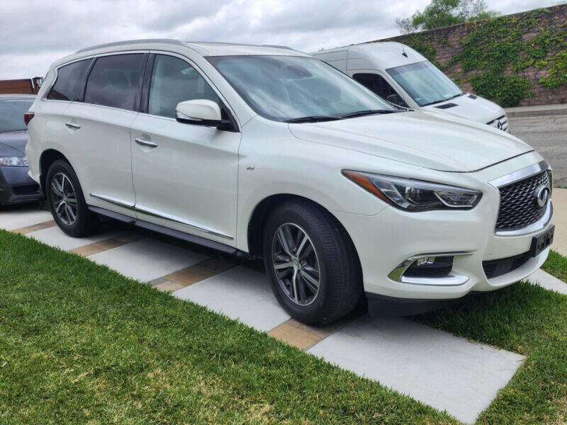 Used 2019 INFINITI QX60 Luxe image 3