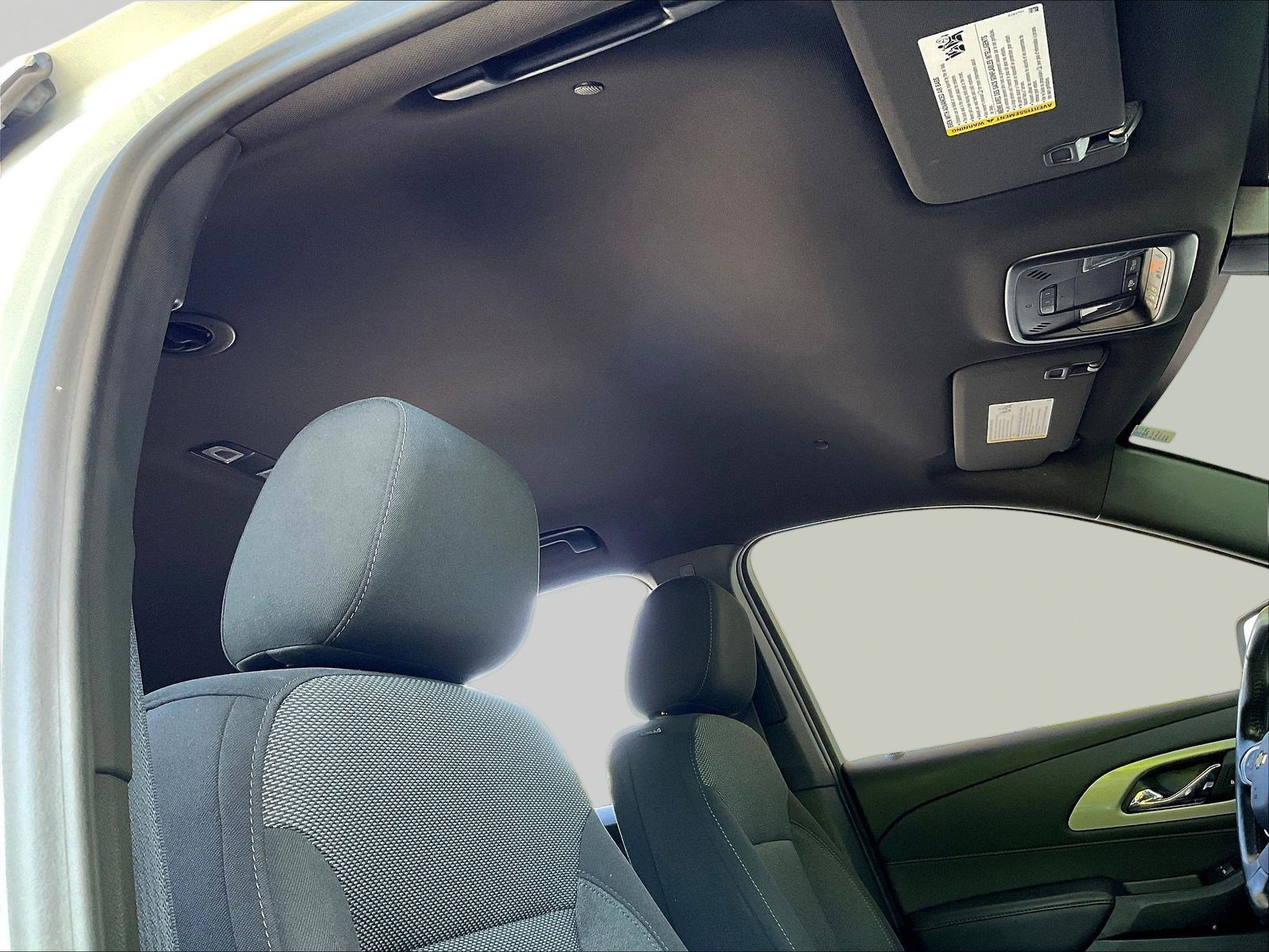 Used 2022 Chevrolet Traverse LT FWD image 27