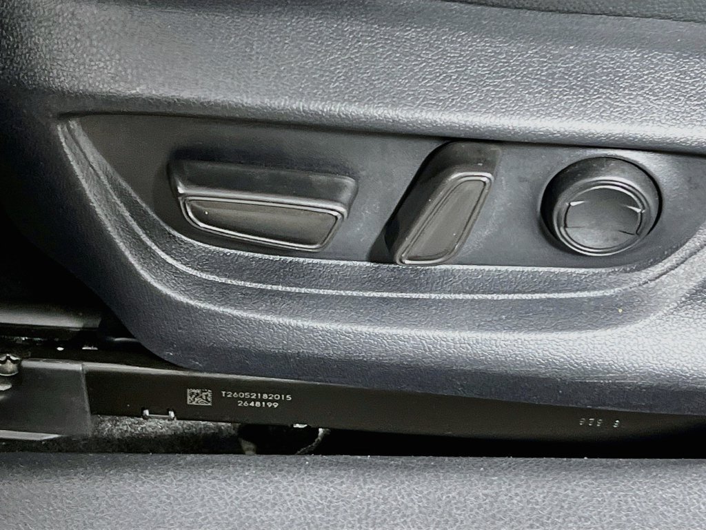 Used 2026 Toyota Camry SE w/ Convenience Package FWD image 13